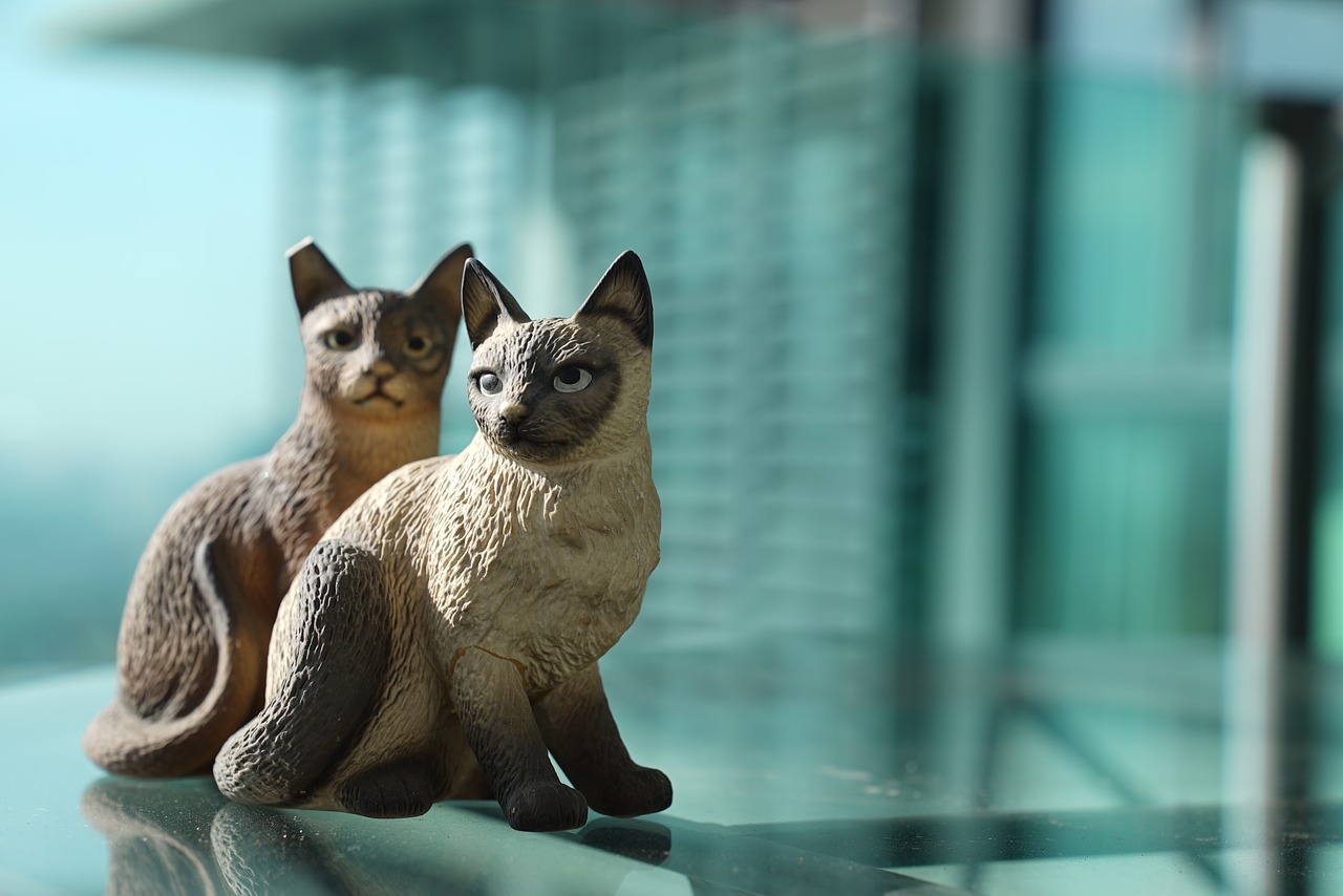 Image - two cats ceramic cats decorative