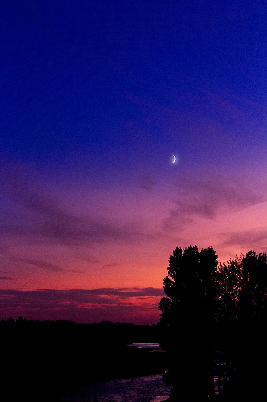 Image - moon sunset starry sky water