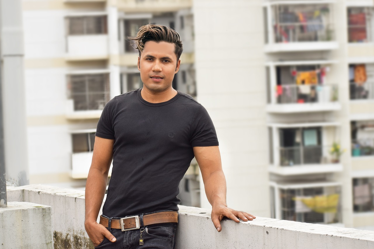 Image - stylish guy boy rooftop black shirt