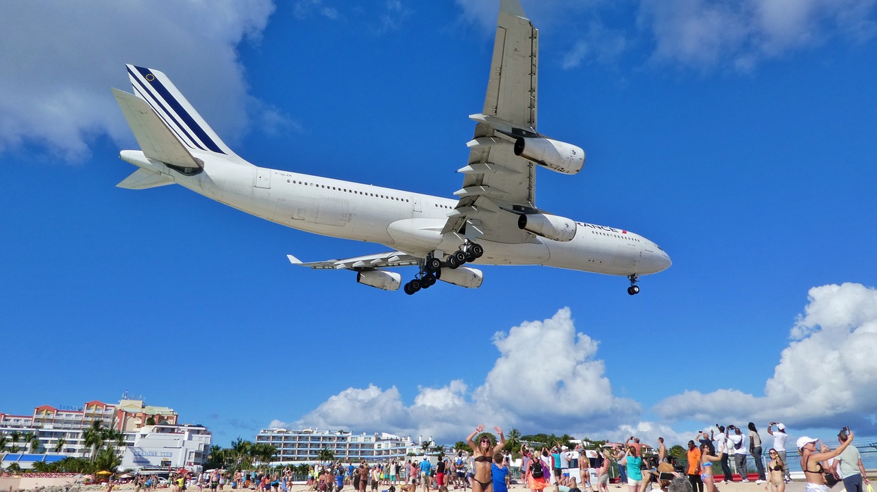 Image - caribbean st maarten maho beach
