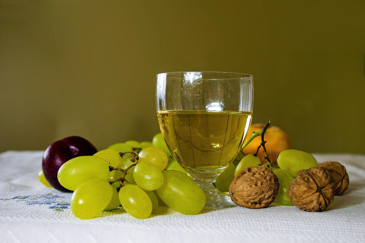 Image - still life fruit grapes fishing