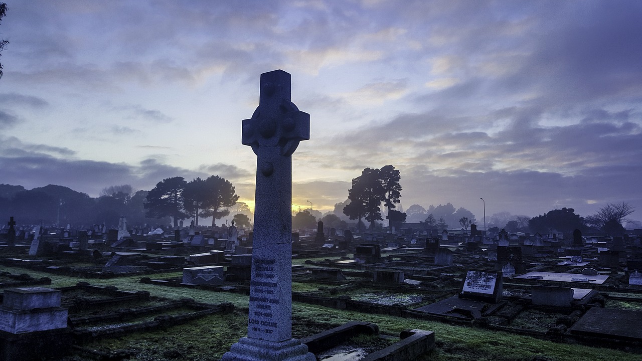 Image - new zealand cross cemetry dark sky
