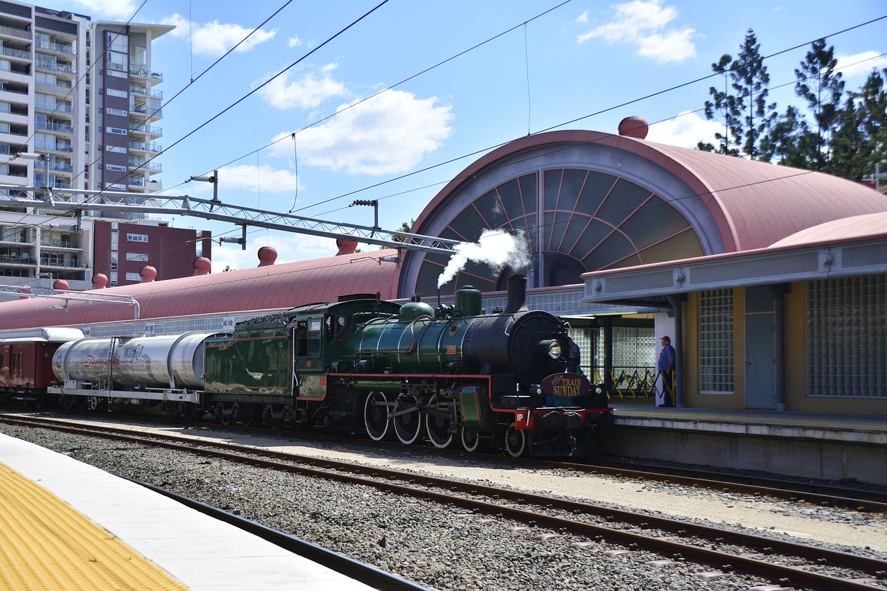 Image - brisbane train travel australia