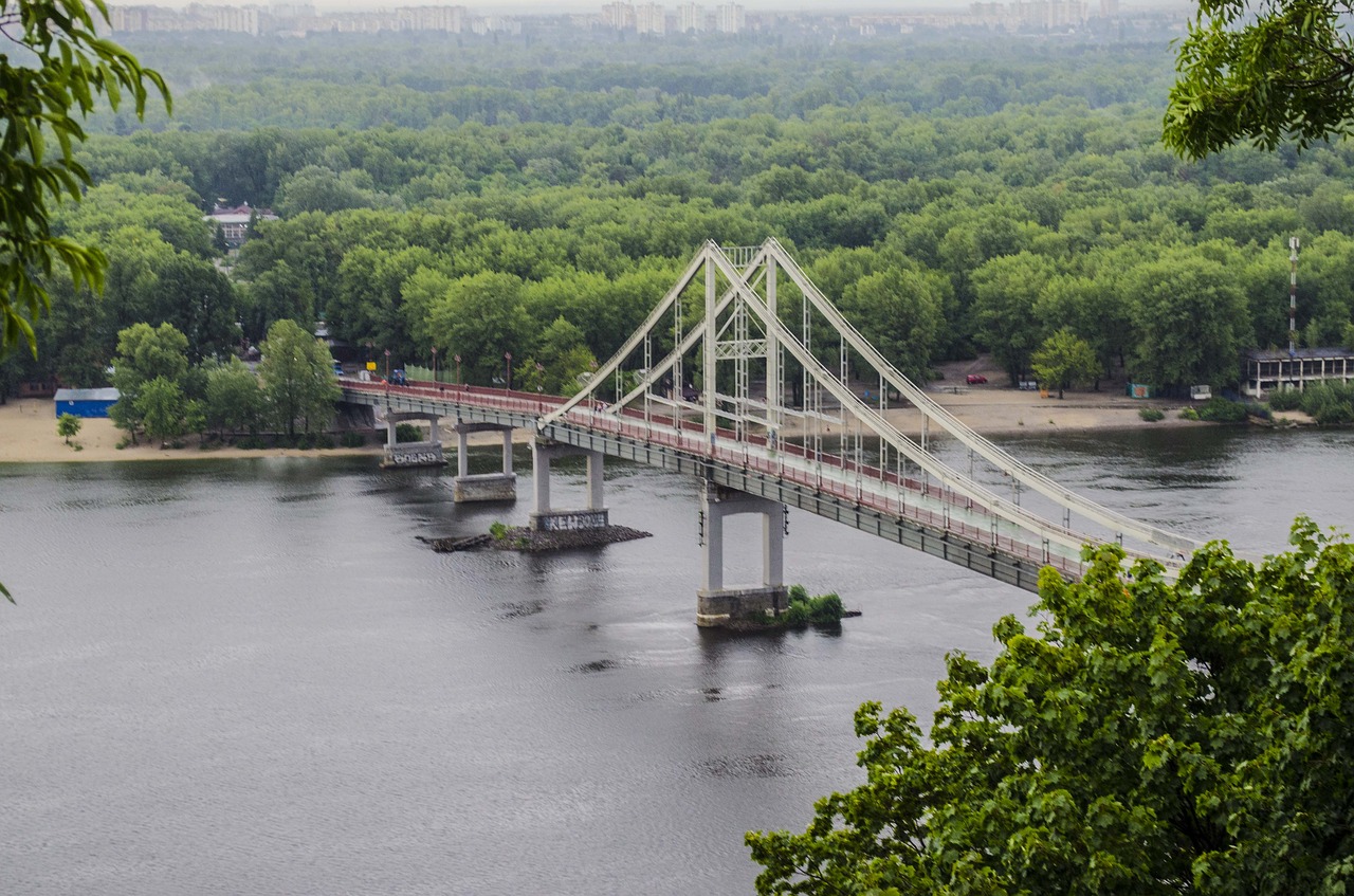 Image - bridge dnieper pedestrian pendant