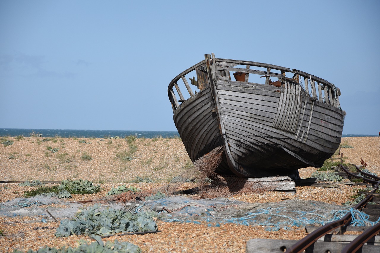 Image - boat wreck shipwreck pebble beach