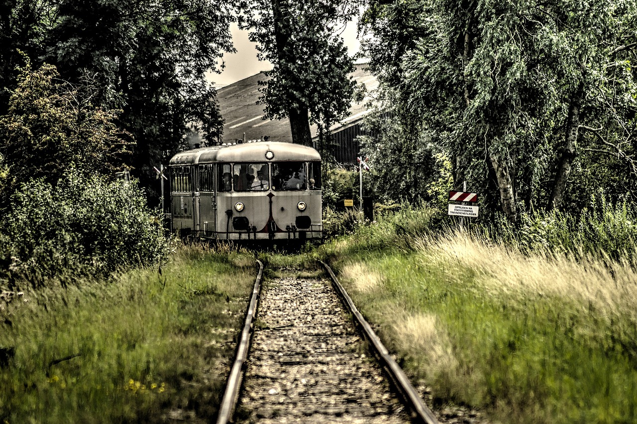 Image - railbus train track railway