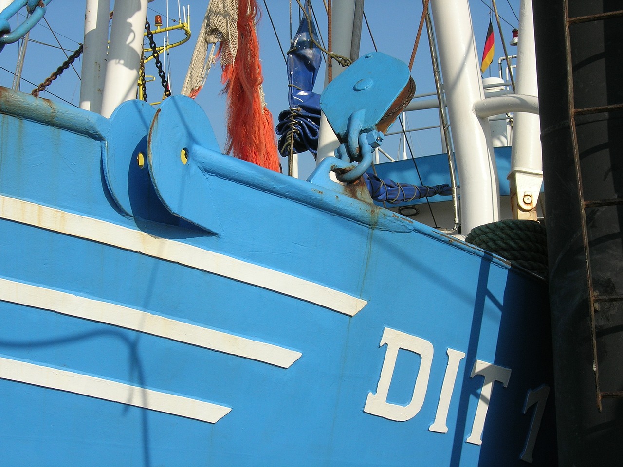 Image - fishing vessel blue summer fishing