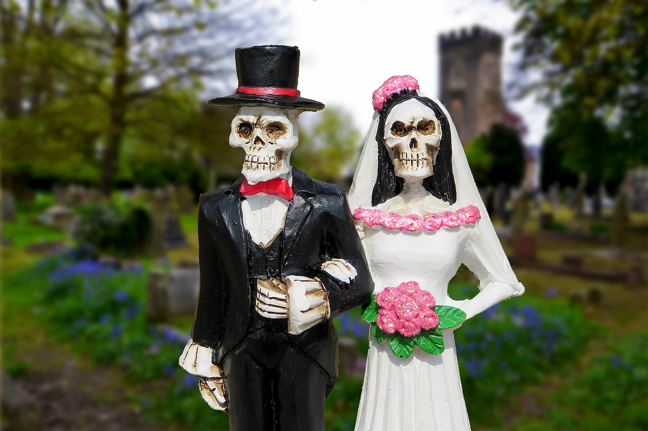 Image - bride groom skeleton wedding