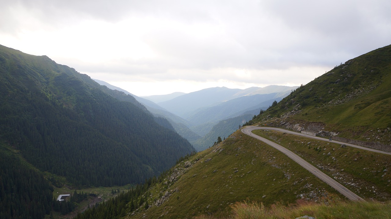 Image - transfagarasan romania tourism