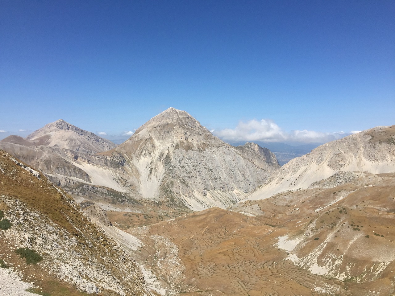 Image - gran sasso mountain appennino