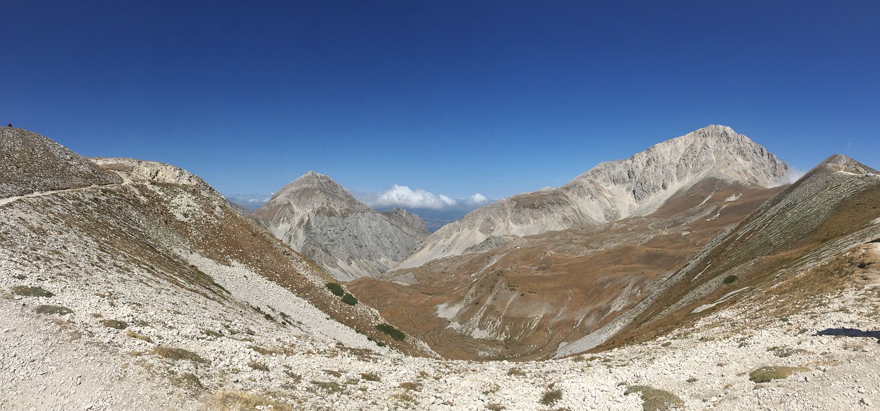 Image - gran sasso in italy italy