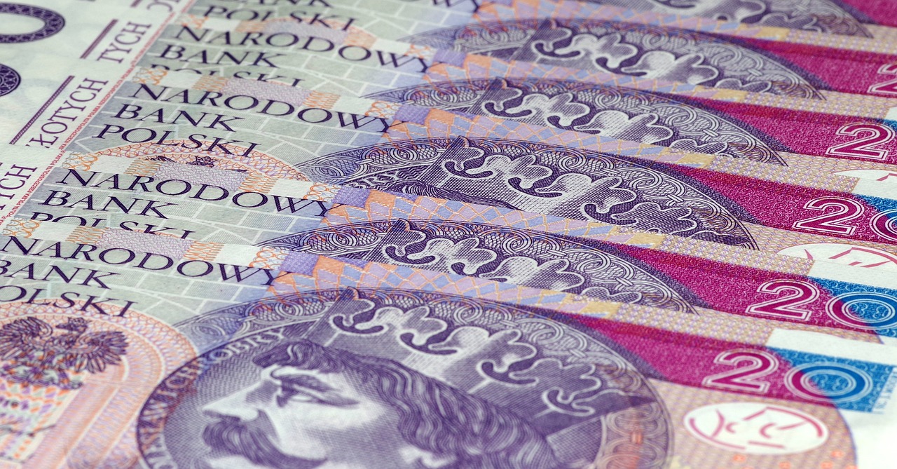 Image - money euro banknotes polish zloty