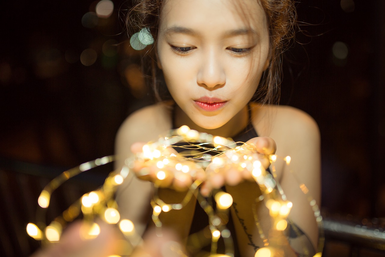 Image - girl night portrait light led