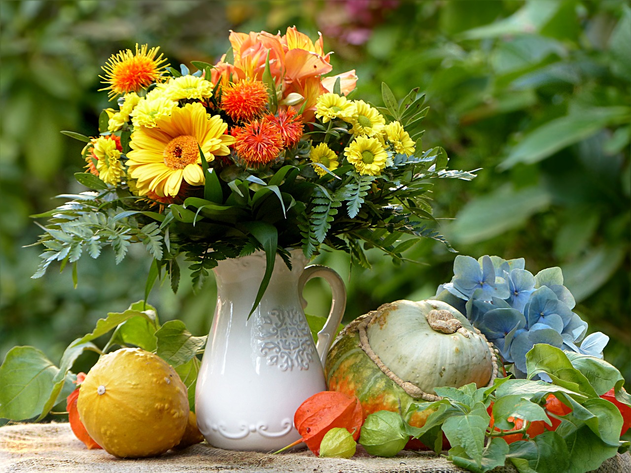 Image - still life bouquet colorful autumn