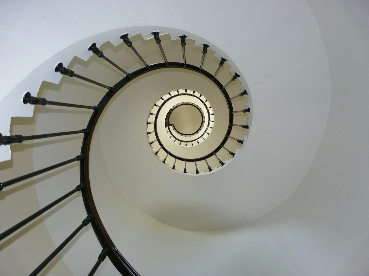 Image - staircase snail lighthouse