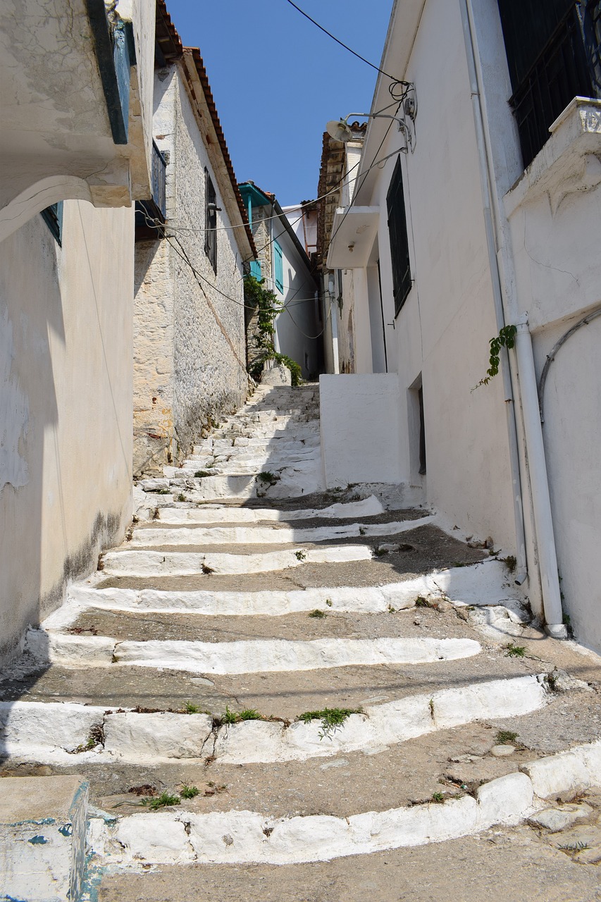 Image - greece skopelos glossa village