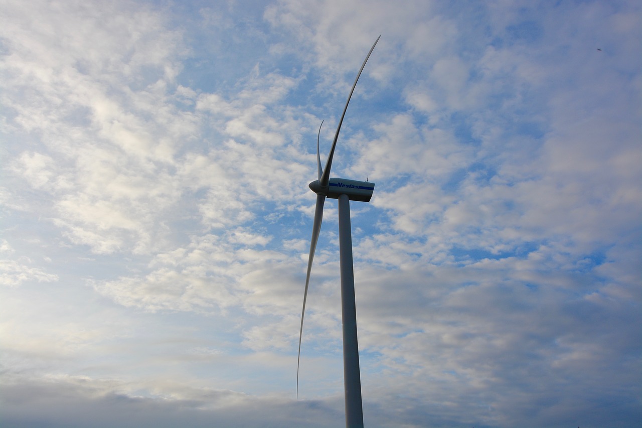 Image - wind turbine electric energy cabin