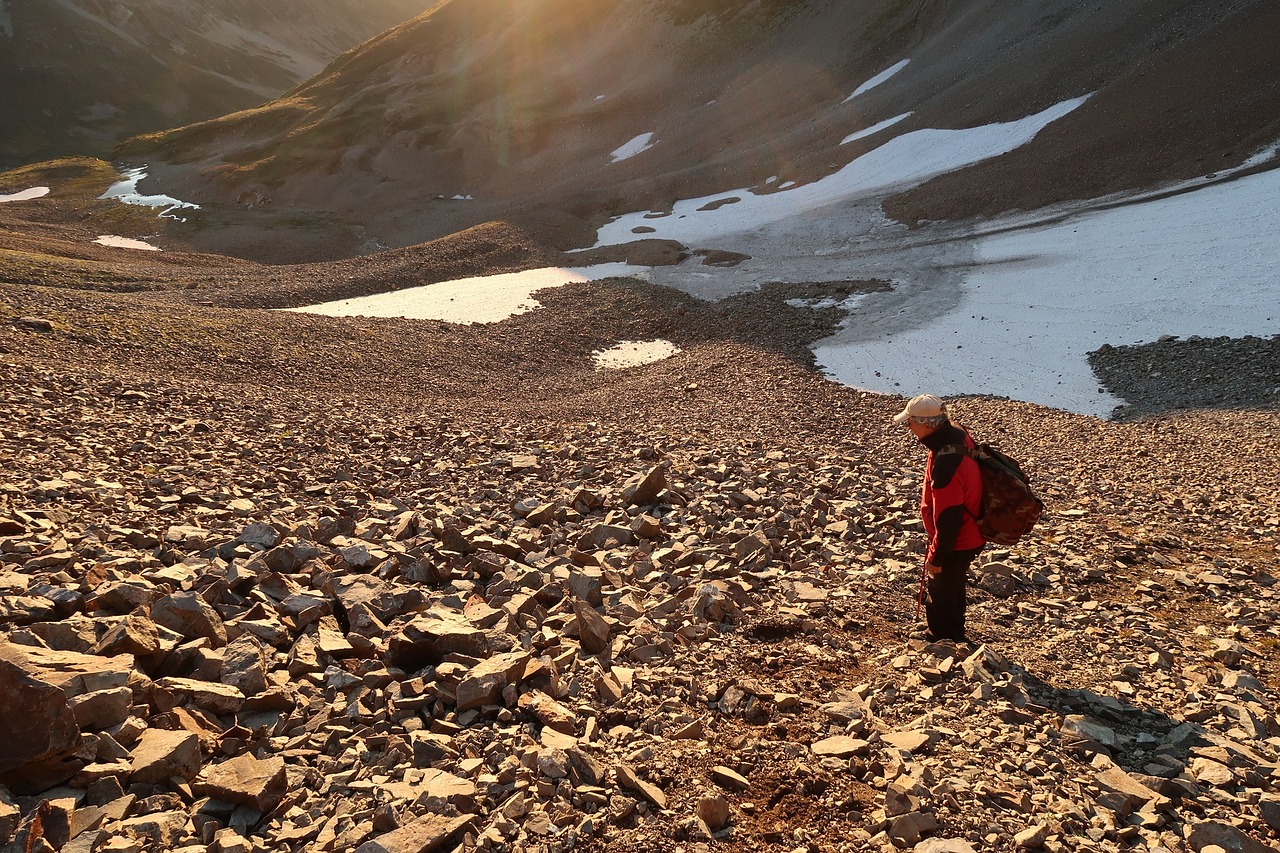 Image - mountains climbing the descent