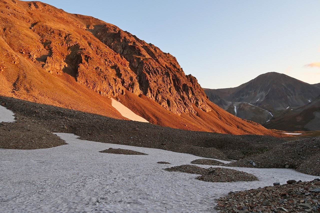 Image - mountains an ancient volcano