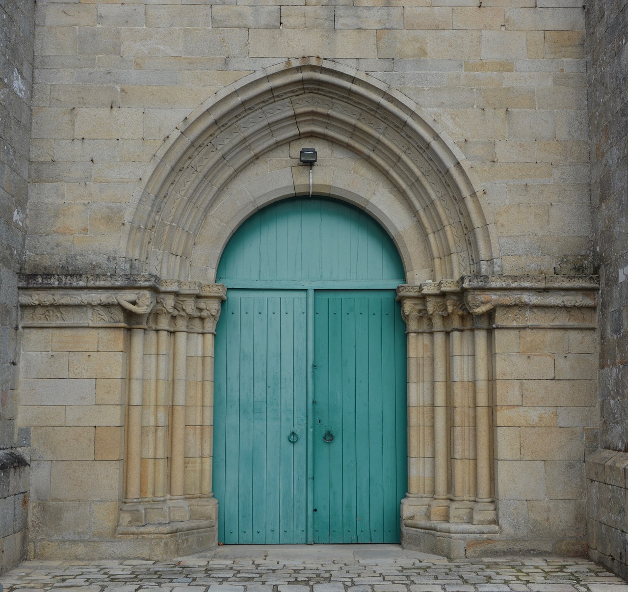 Image - portal cathedral city of lamballe