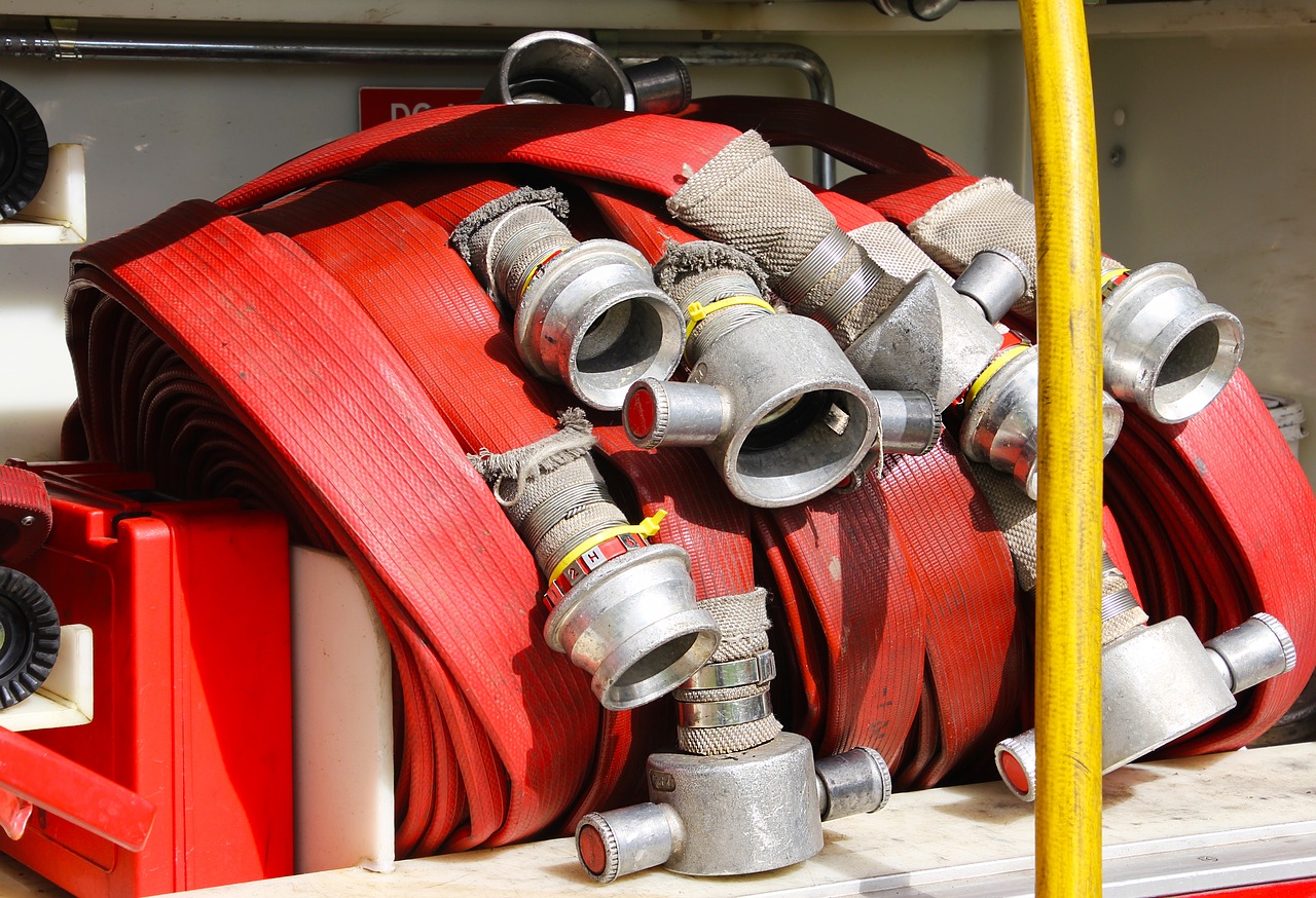 Image - fire hose coupling emergency