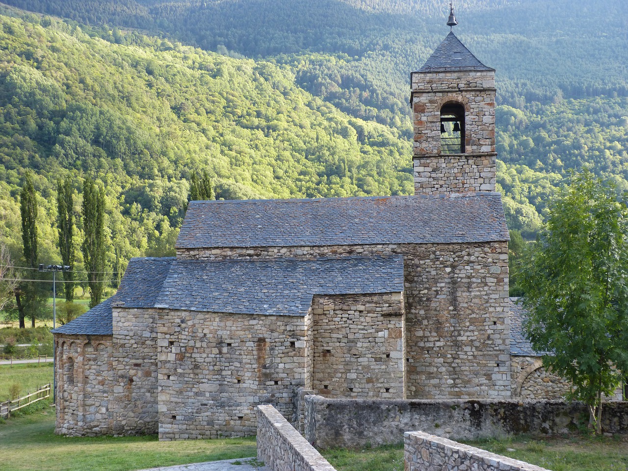 Image - church sant feliu de barruera