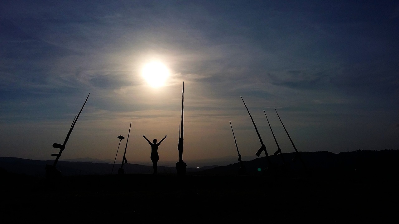 Image - the navel of the world art toscana