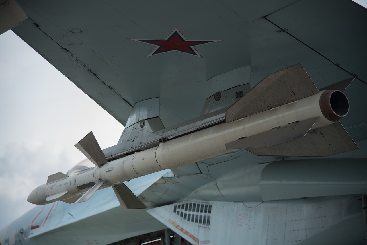 Image - su 27 rocket wing fighter weapons