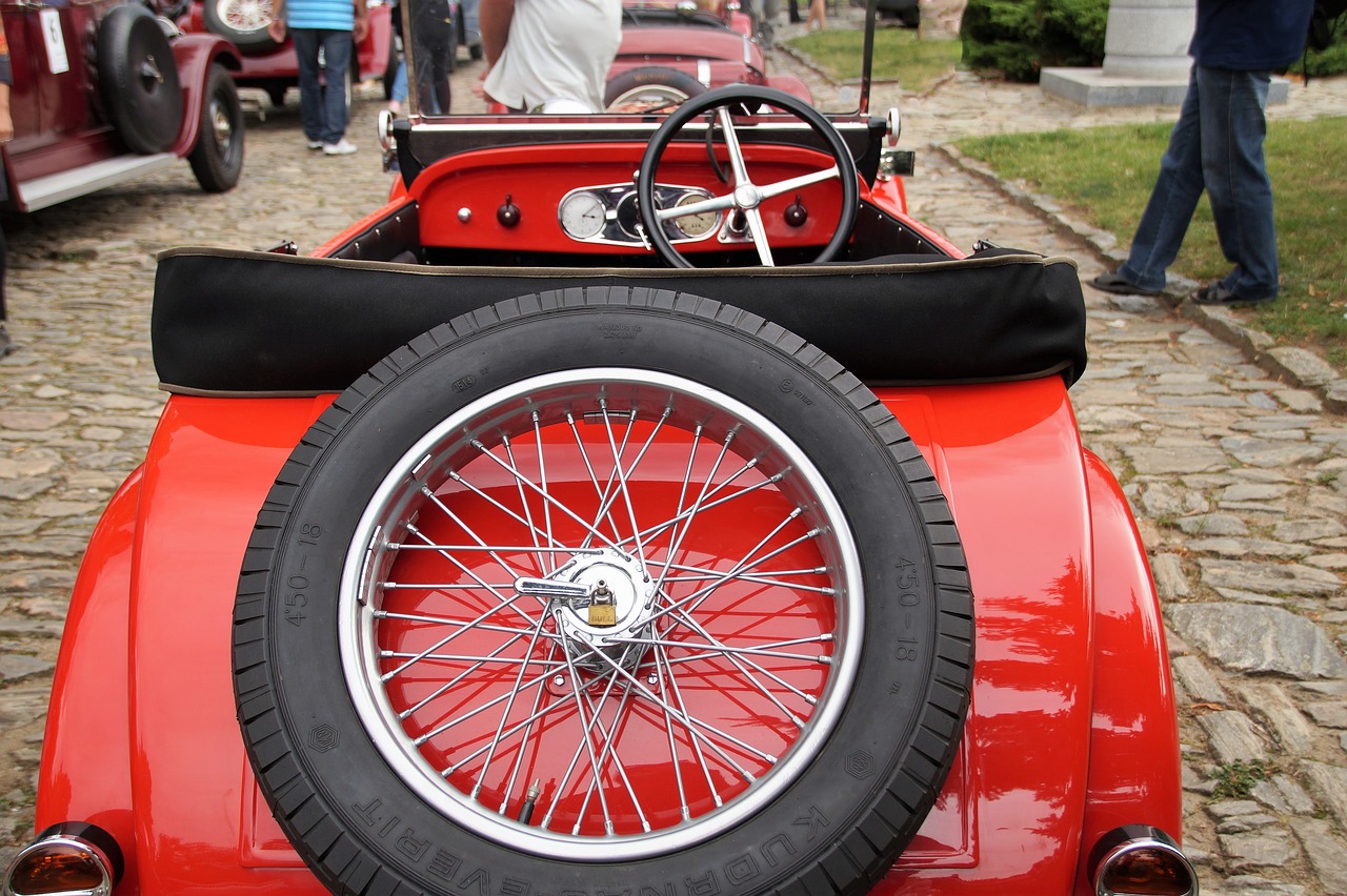 Image - auto veteran oldtimer old bugatka