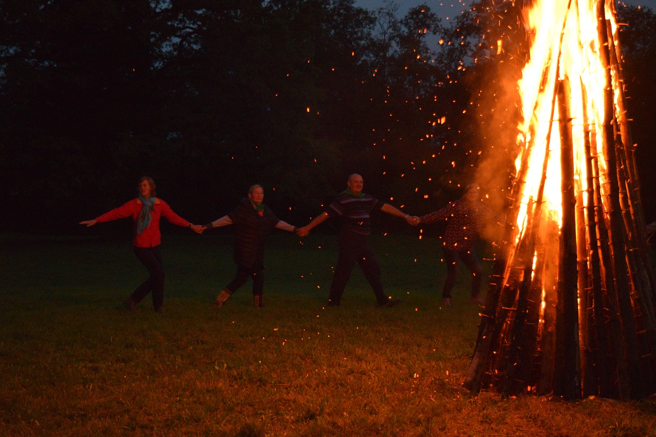 Image - fire bonfire dancing people