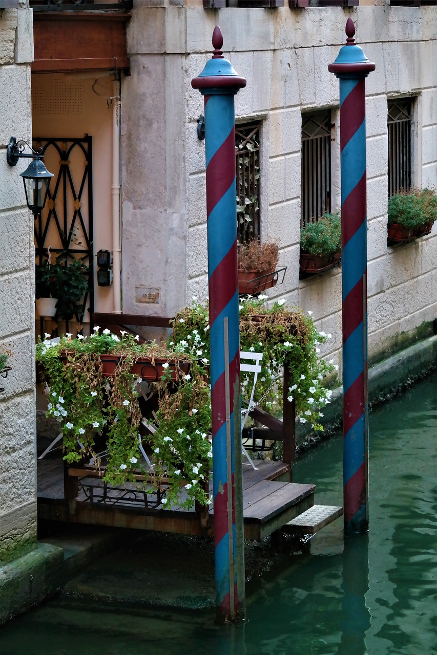 Image - input jetty venice channel water