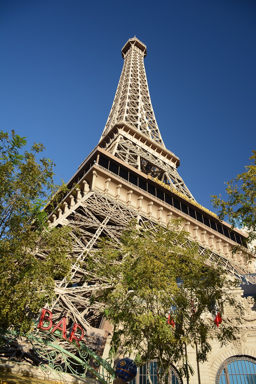 Image - las vegas paris tower tourism