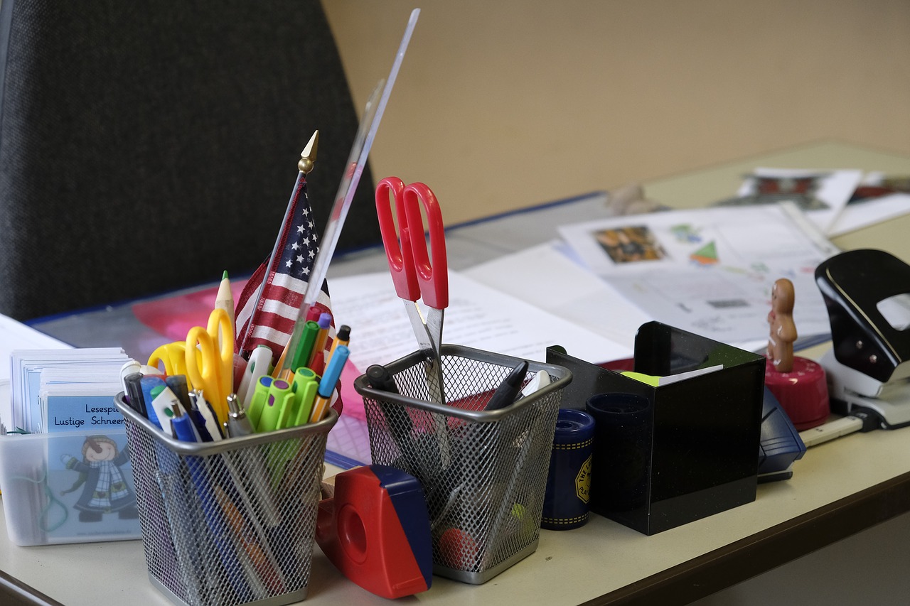 Image - table desk office workplace