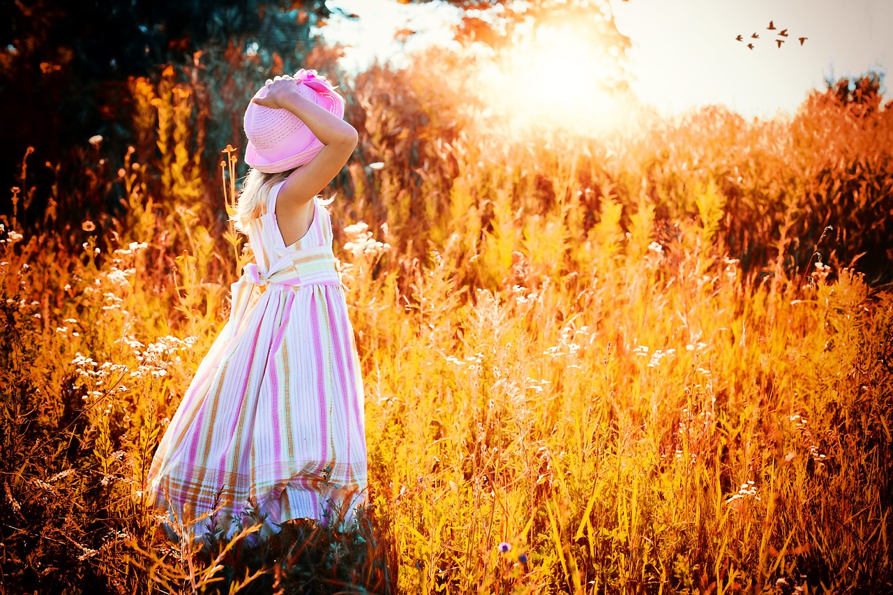 Image - girl sunset birds little autumn