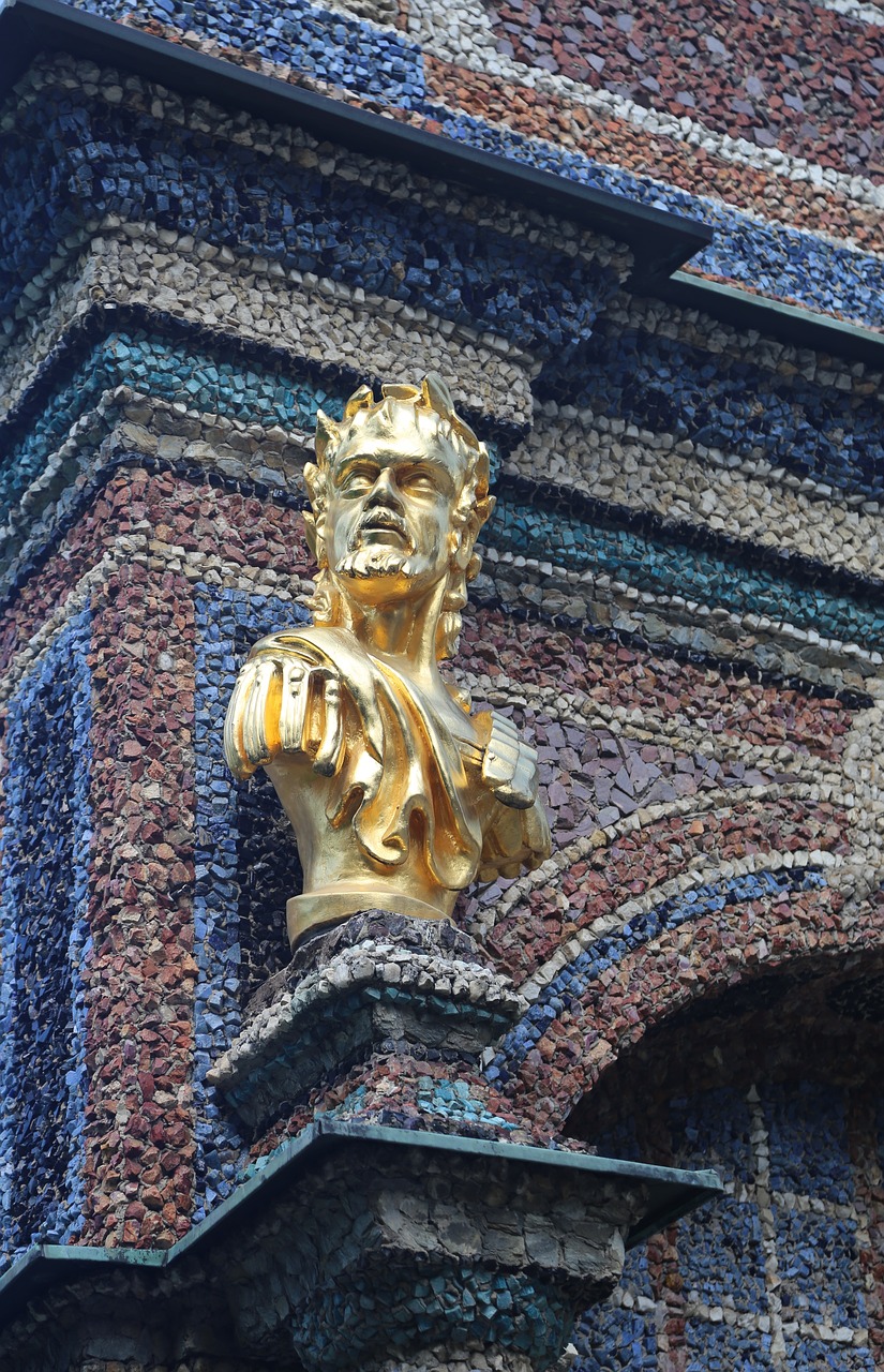 Image - statue bust golden head face