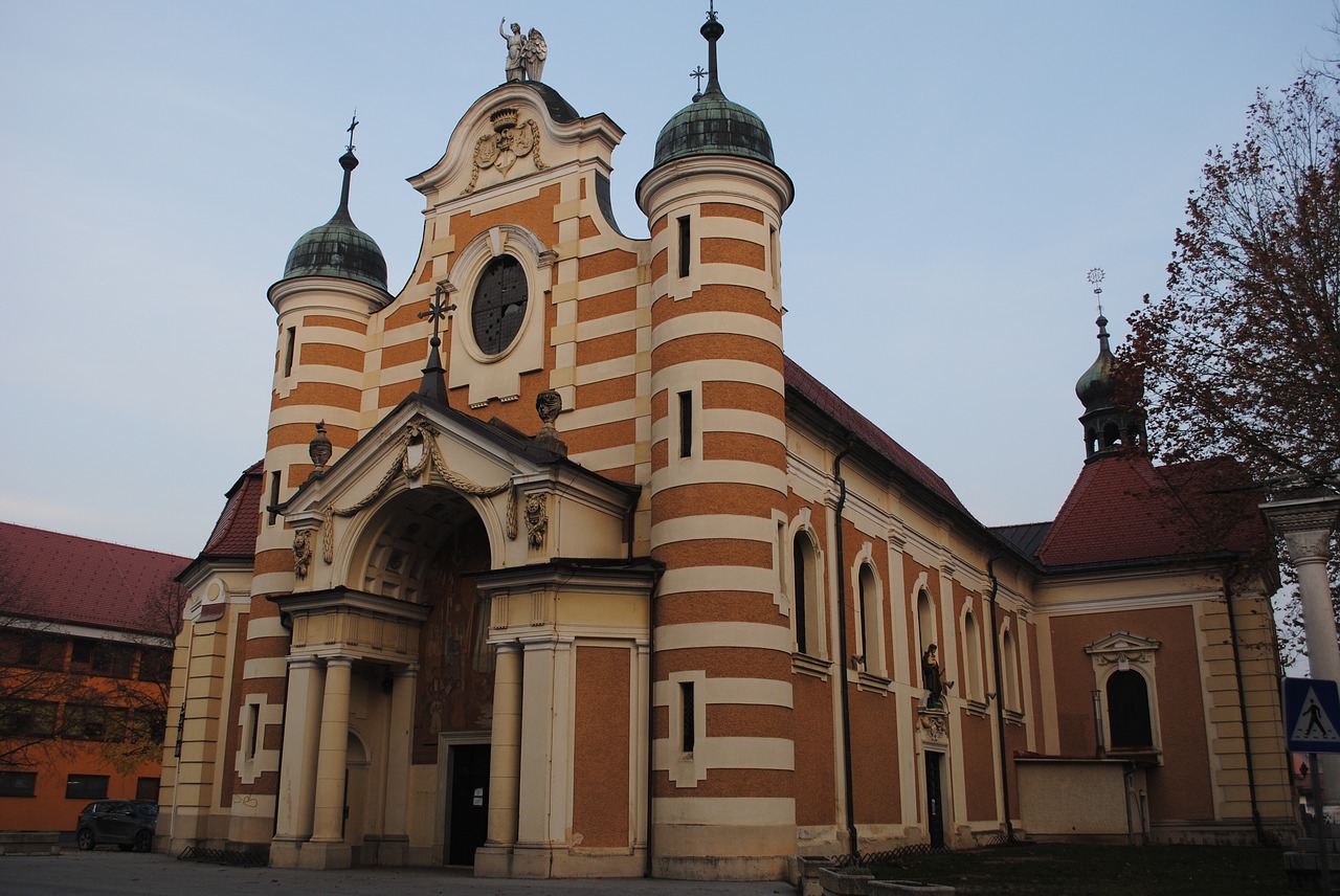 Image - church building architecture