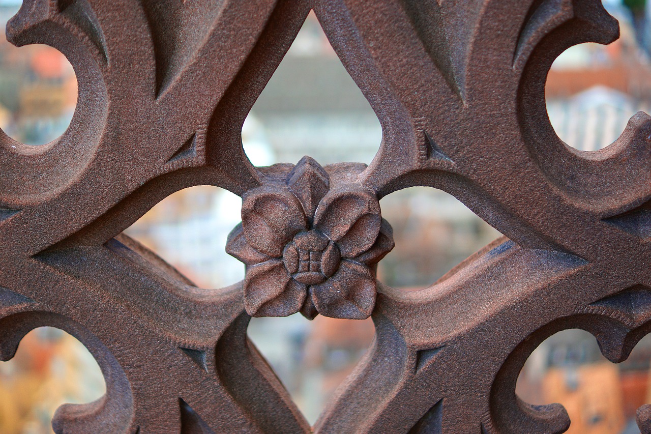 Image - sculpture sandstone cathedral