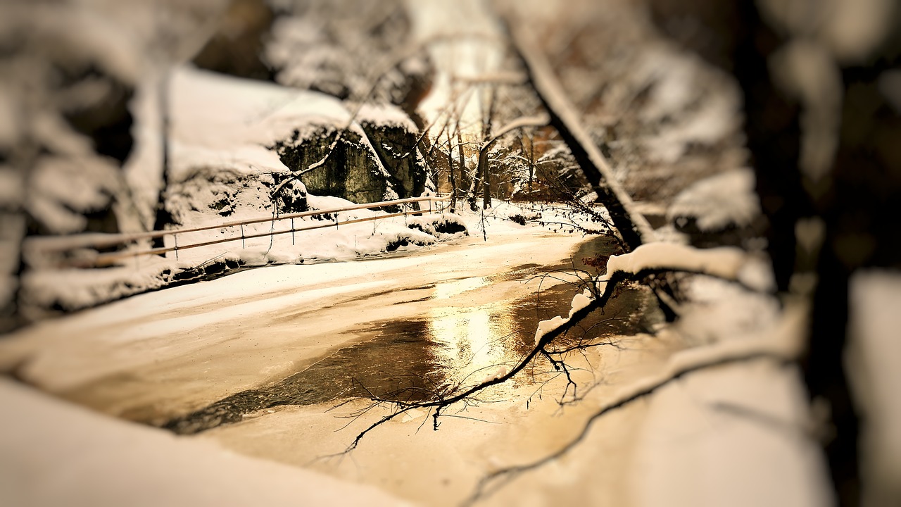 Image - icy cold winter river frost