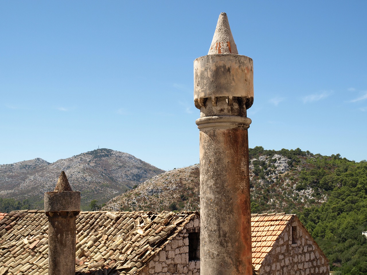 Image - fumar lastovo mediterranean chimney