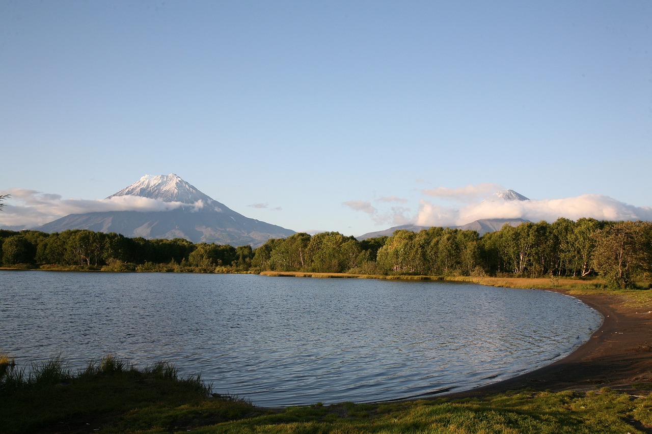 Image - volcanoes snowy mountains vertices