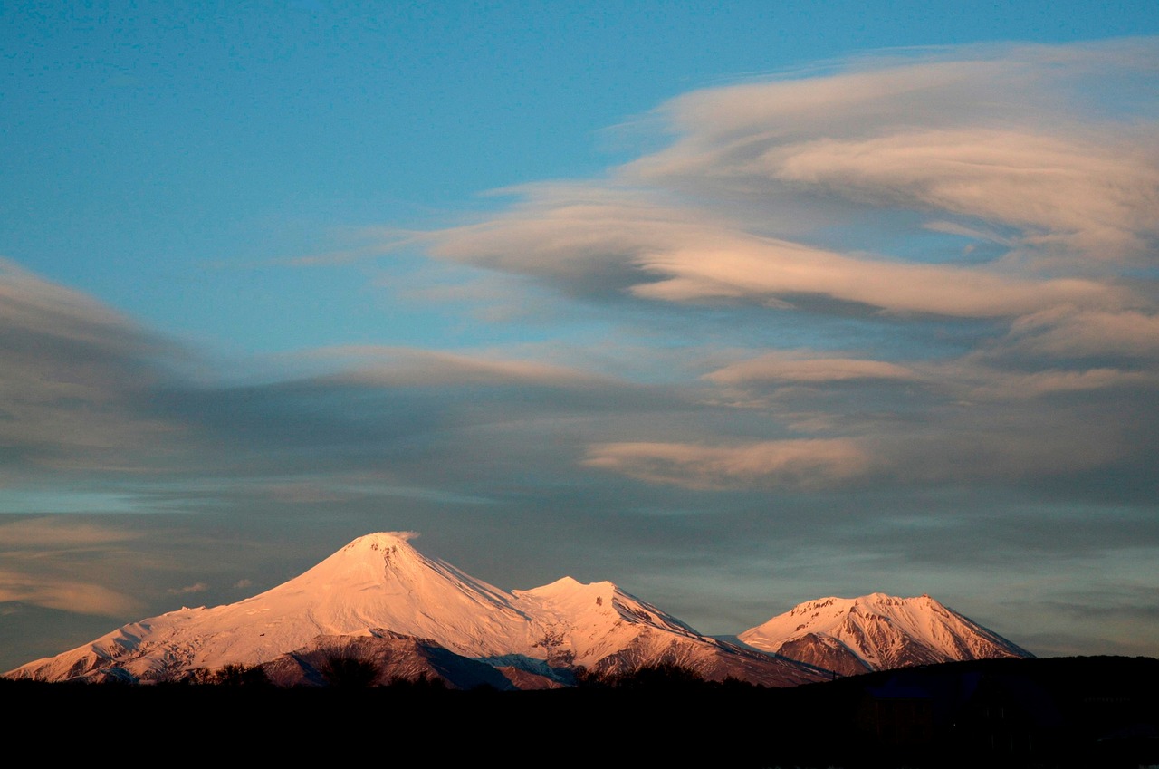 Image - volcanoes mountains winter snow