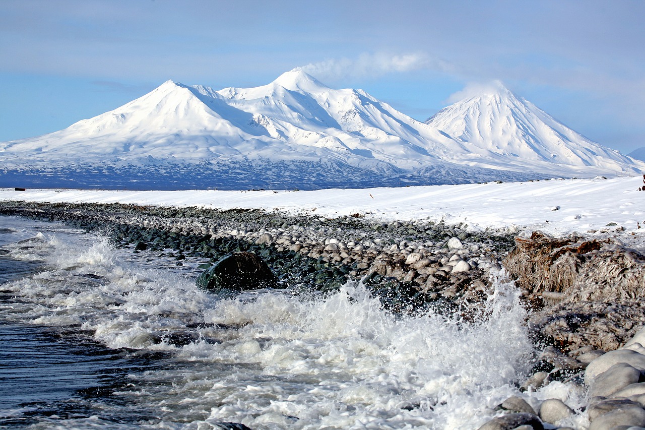 Image - volcanoes mountains ocean wave