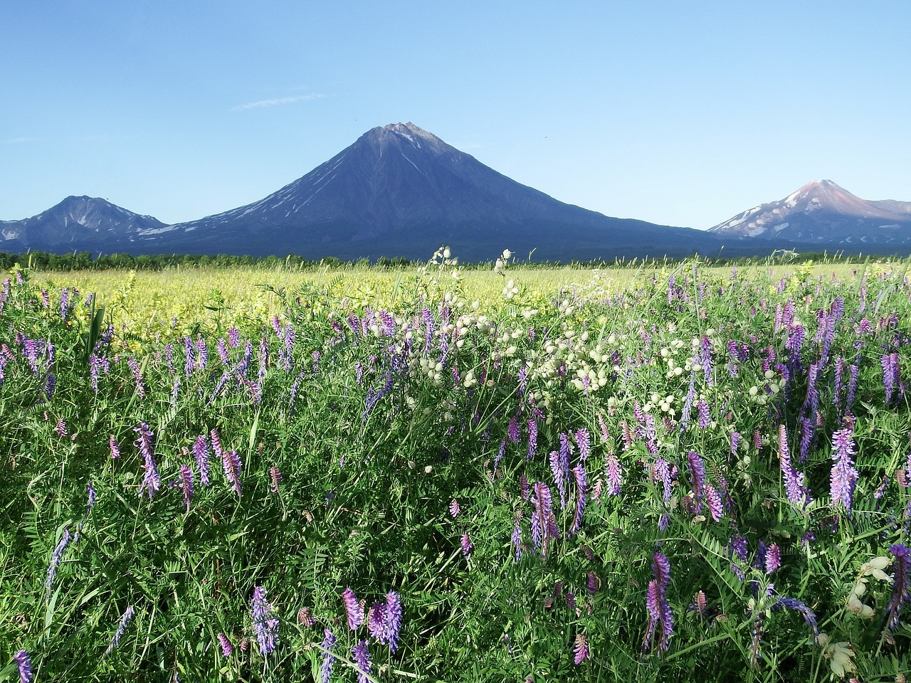 Image - volcanoes snowy mountains vertices