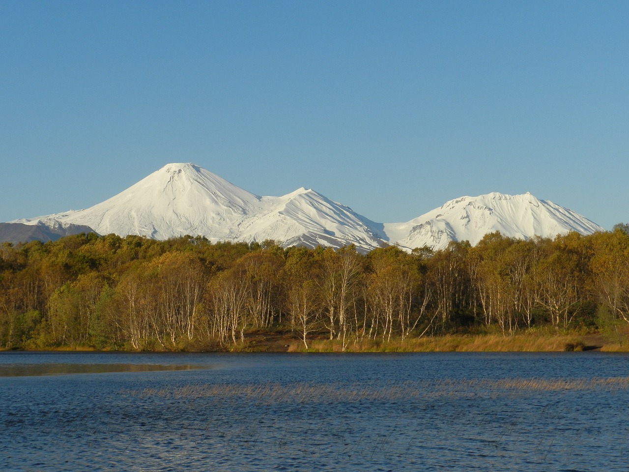 Image - volcanoes snowy mountains vertices