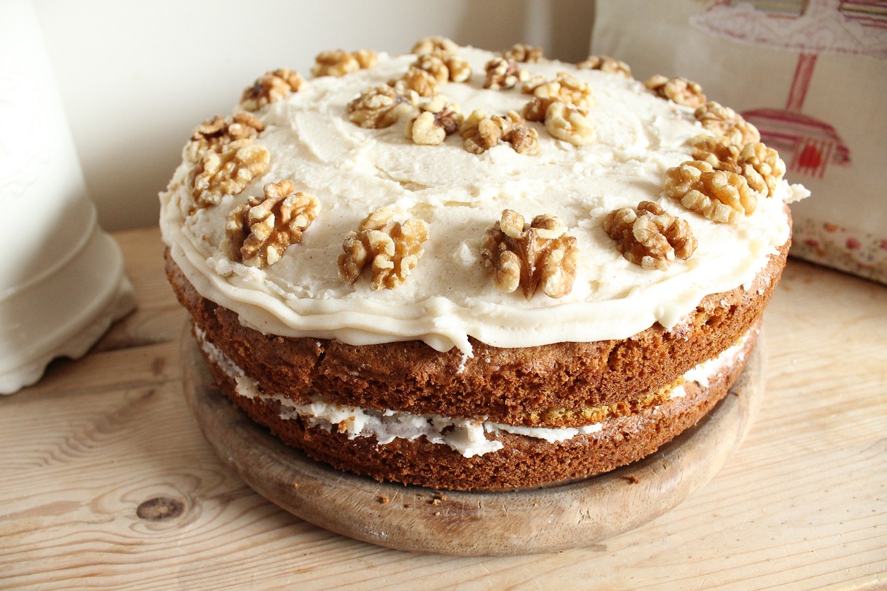 Image - cake walnuts carrot cake