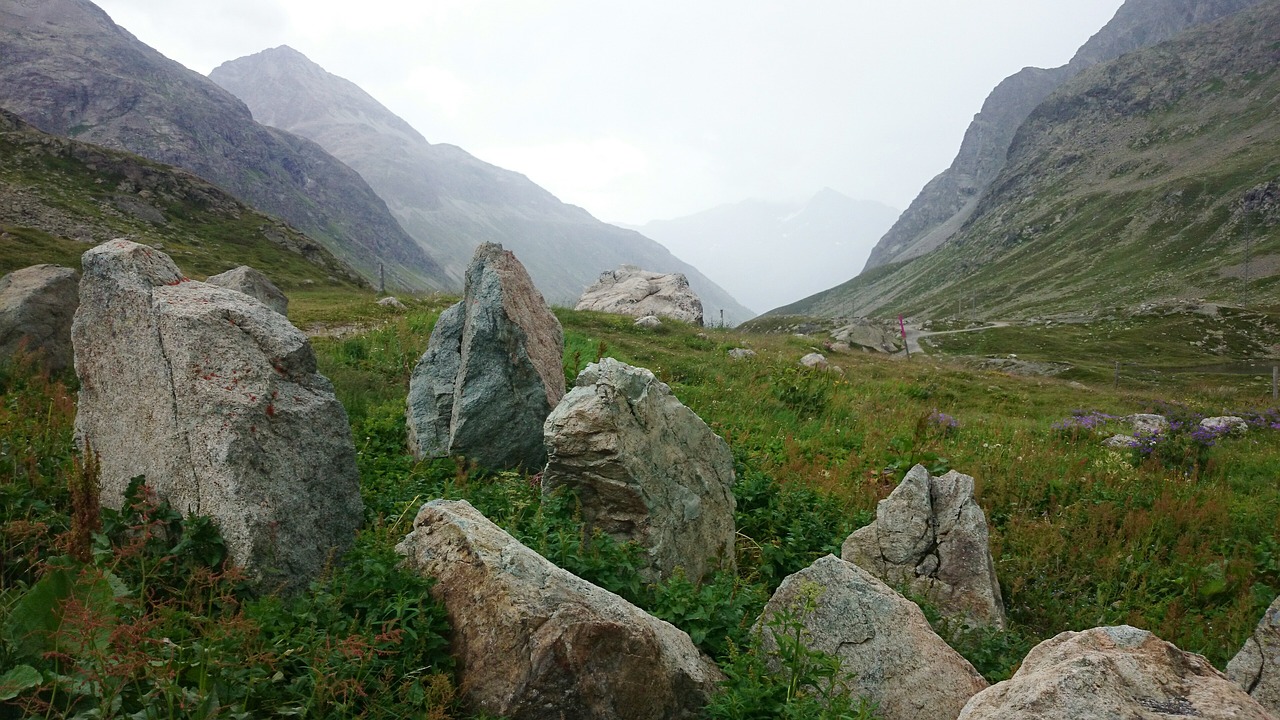 Image - rocks huge mountains