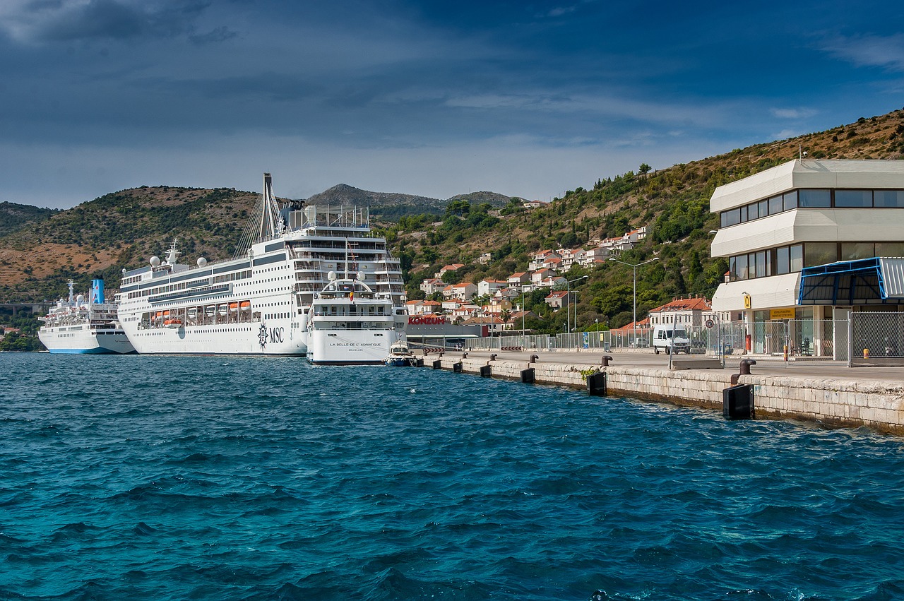 Image - dubrovnik croatia sea ship ships