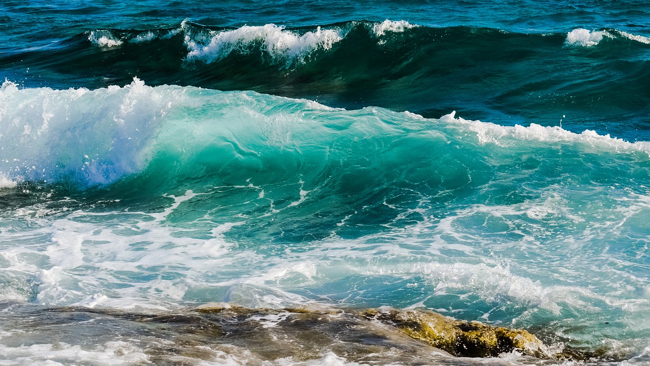 Image - wave foam spray water sea blue