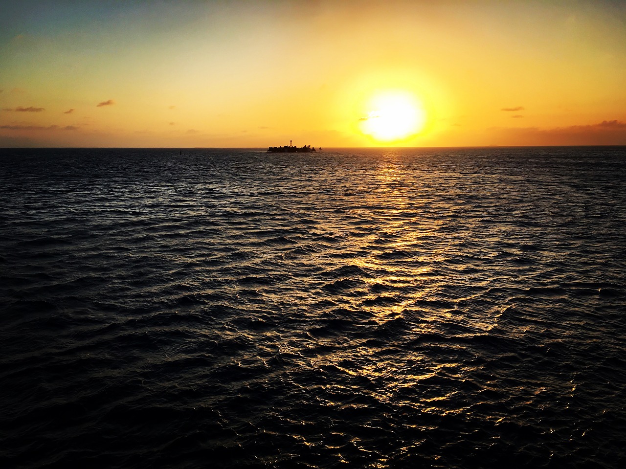 Image - sunset caribbean ocean beach