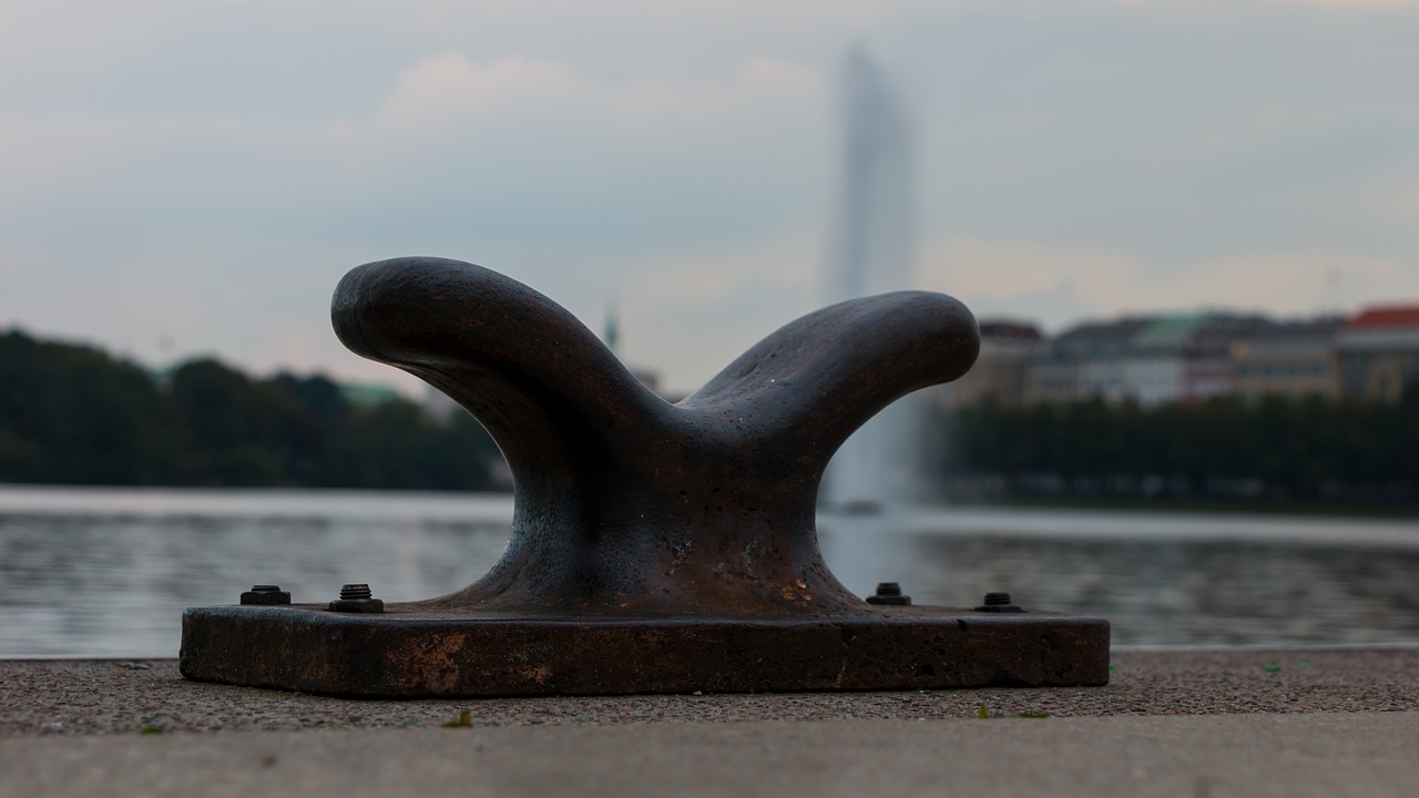 Image - ship bollard dolphin
